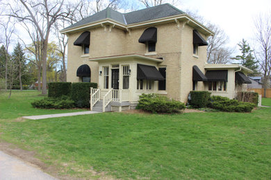 Farmhouse exterior home photo in Toronto