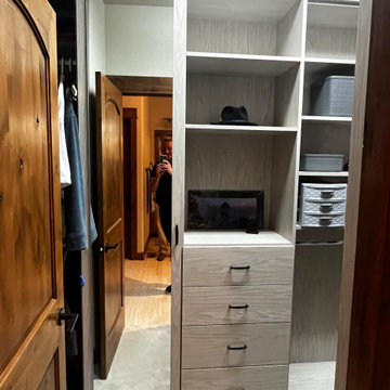 Timnath Textured Primary Closet