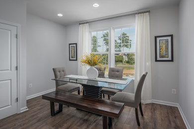 Dining room - dining room idea in DC Metro