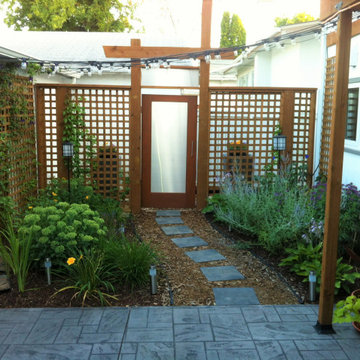 Small Backyard Garden