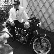 Aaron Pierce's photo