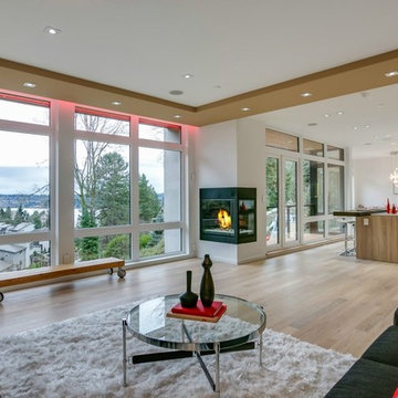 Stunning Modern and Sophisticated New Construction