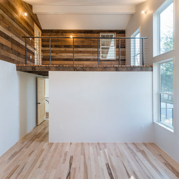 Art[i]fact House