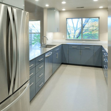 Contemporary Blue-Gray Kitchen