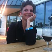 Jennifer Finley's photo