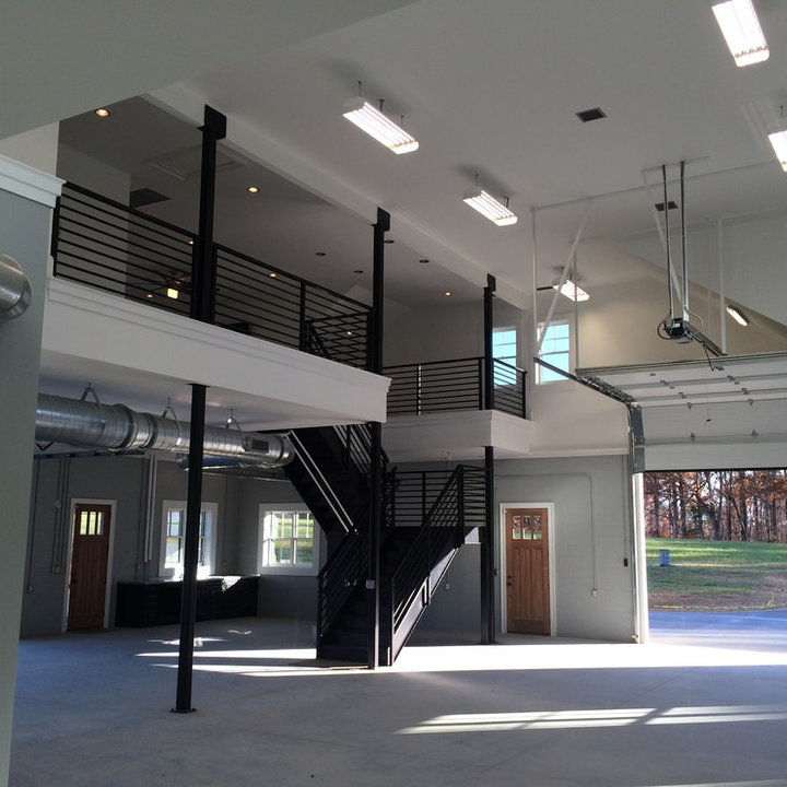 75 Industrial Garage Ideas You'll Love - March, 2026 | Houzz