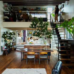 Slow life 琵琶湖を望む別荘に緑を感じ住む