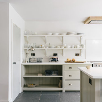 The Henley on Thames Shaker Kitchen by deVOL