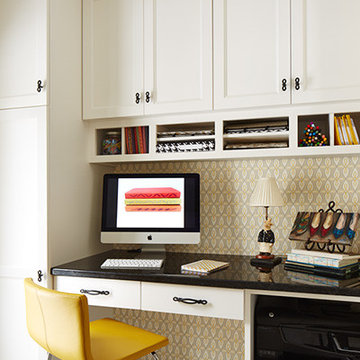 Classic Kitchen in Contemporary Space