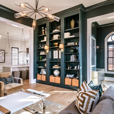 Example of a transitional home design design in Louisville
