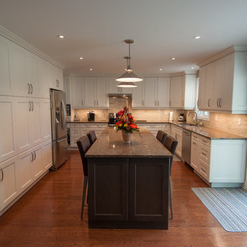 Millcroft Transitional Kitchen