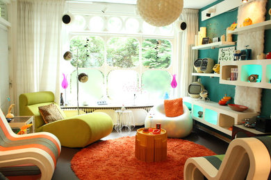 Inspiration for a contemporary living room remodel in Amsterdam