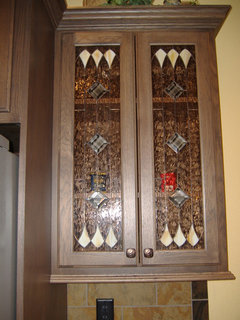 Glass Front Kitchen Cabinets