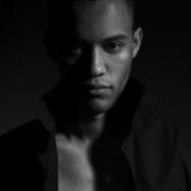 Oliver Riverss foto