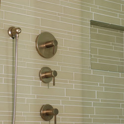 Island Stone Linear Glass Bathroom 2 - Tile