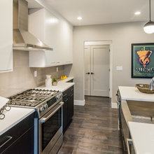 Poolhouse Kitchen