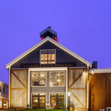 Smythe & Dove Steakhouse + Dakota Bar