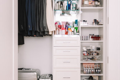 Transitional closet photo in New York