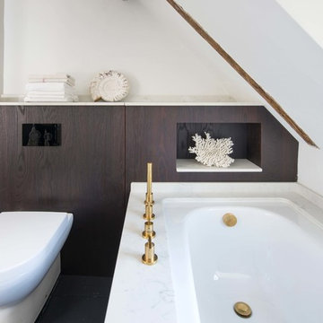 Bedroom & Bathroom