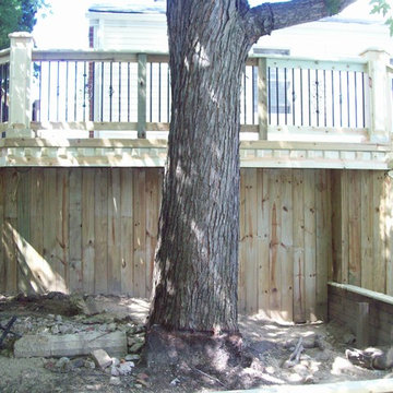 Pressure Treated deck with diamond dental molding & Diamond King Post,