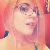 Iulia Văcăroiu's photo
