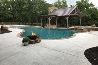 Large Freeform pool and Spa