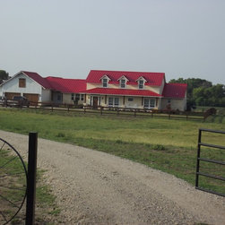 Charming Farmhouse, Howe - Products