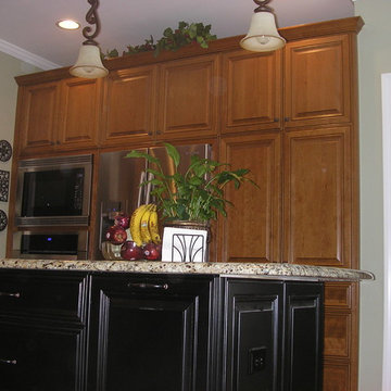 Compact Kitchen that lives large
