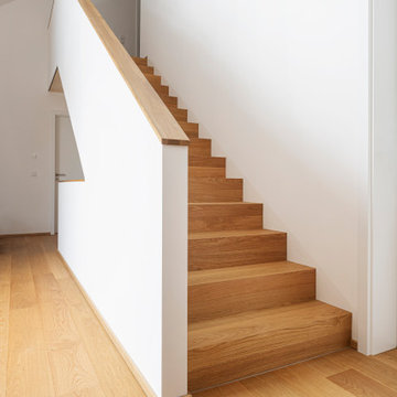 Holzhaus am Dorfrand