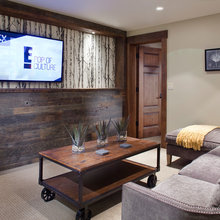 reclaimed horizontal wainscotting