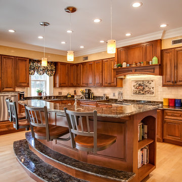 Fairfield, Iowa - Traditional Cherry Kitchen