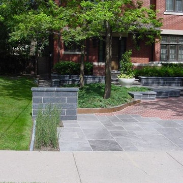 Forest Hill Front Yard Driveway