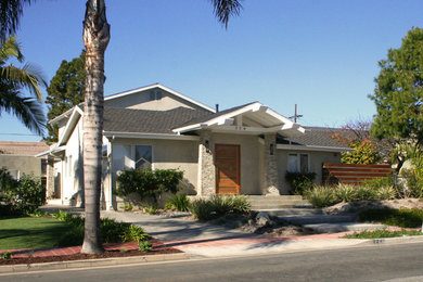 Arts and crafts exterior in Orange County.