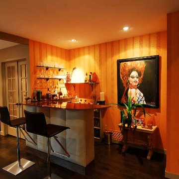 Bar and PArty area