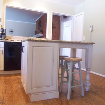 Shabby-Chic Kitchen Remodel in Montgomery, OH