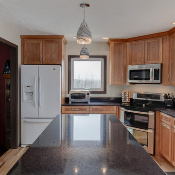 Medallion Cabinets, Shaker Style Door, Cherry Wood