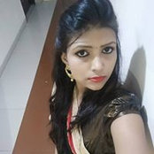 Divya Shuklas foto