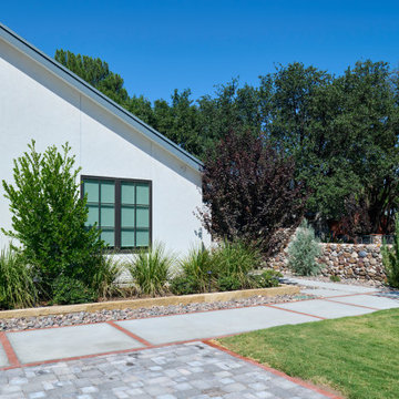 Modern Farmhouse in the Valley