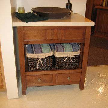 Maple Vanity- Sturgeon Bay Display