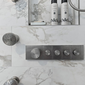 Aurora Primary Bathroom Remodel – Freestanding Tub & Luxury Walk-In Shower