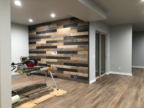 Shiplap Wall And Baseboards, Shiplap Wall With Laminate Flooring
