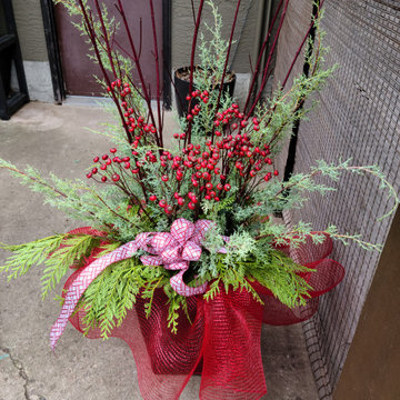 Seasonal Planters - Holidays Ideas from 2021