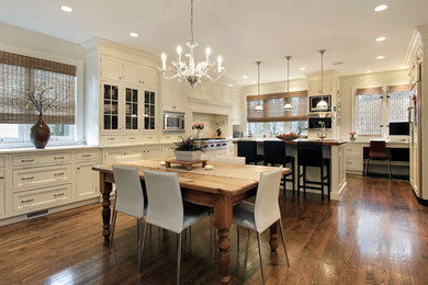 Some Kitchen Designs and Remodels We Love