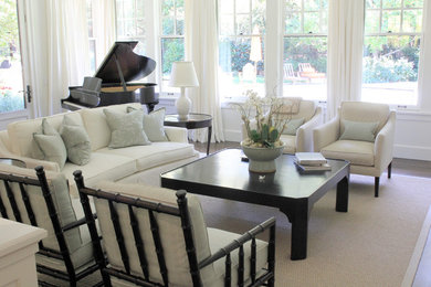 Living room photo in San Francisco