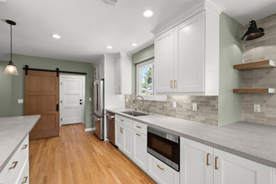 Inspiration for a cottage kitchen remodel in Orange County