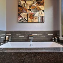 Undermount tub