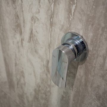 Elegant ensuite and main bathroom renovation