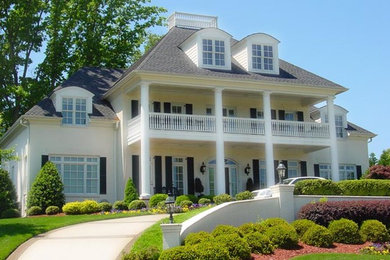 Inspiration for a traditional house exterior in Raleigh.
