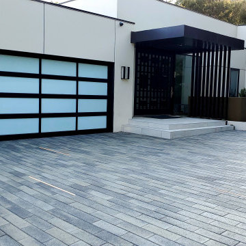 Front Yards & Driveways