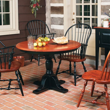 Inkeepers Dining Set